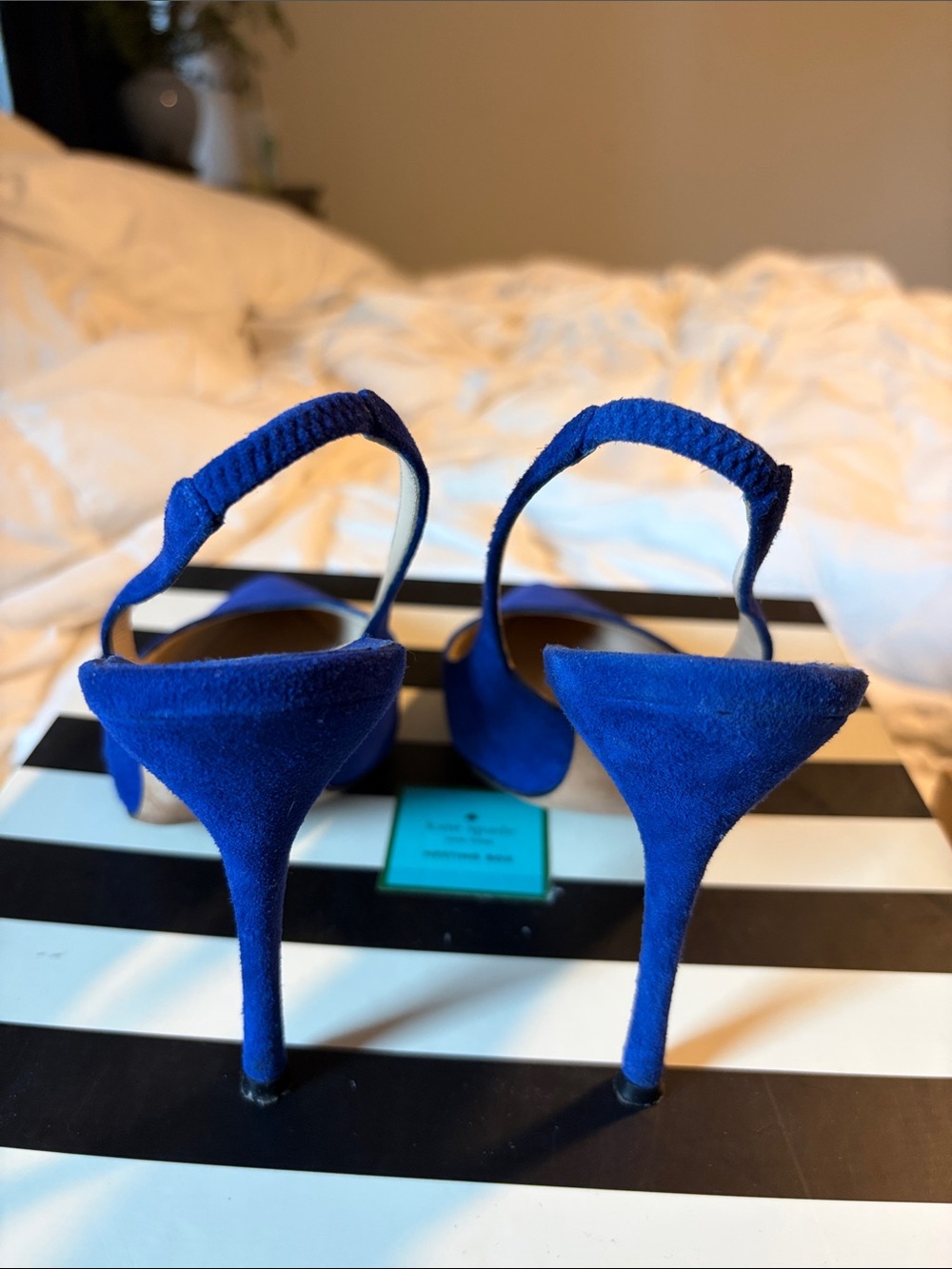 Manolo Blahnik slingback pumps - Picture 2 of 8